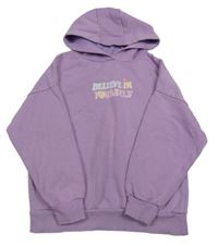 Lila mikina s nápisy a kapucí George