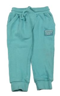 Světlemodré tepláky s nášivkou V by Very