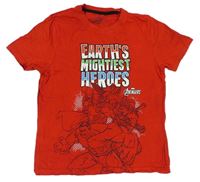 Červené tričko s hrdiny zn. Marvel