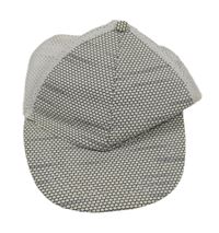 Bílo-černá vzorovaná kšiltovka 