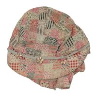 Smetanovo-růžová vzorovaná patchwork plátěná kšiltovka s kytičkami Sterntaler