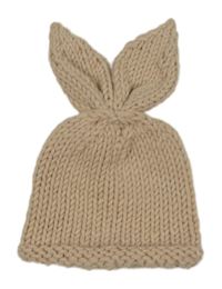 Béžová pletená čepice s oušky 