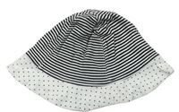 Bílo-černý pruhovaný klobouk s puntíky George