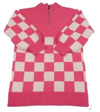 Růžové kostkované svetrové šaty 