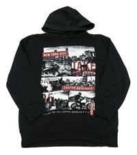 Černá mikina s městem a kapucí C&A