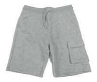 Světlešedé teplákové kraťasy F&F