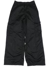 Černé šusťákové kalhoty s kapsami Page one young