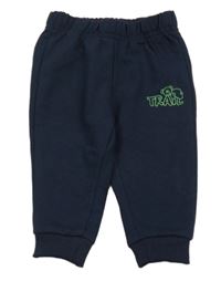 Tmavomodré tepláky s nápisem