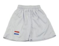 Bílé sportovní kraťasy s vlajkou 