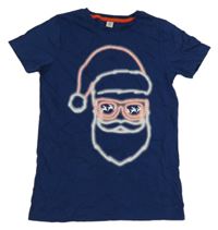 Tmavomodré tričko se Santou Tu