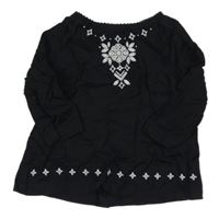 Černá halenka s výšivkou Carter's