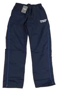 Nové - tmavomodré vzorované šusťákové sportovní kalhoty s pruhem TSP