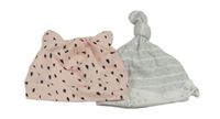 2x čepice růžová s flíčky+ šedo-bílá pruhovaná 