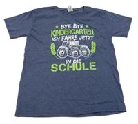 Tmavomodré tričko s nápisem a traktorem Fruit of the Loom