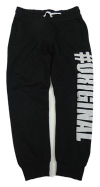 Černé tepláky s nápisem H&M