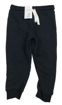 Nové - Černé tepláky F&F