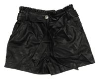 Černé koženkové kraťasy s páskem Matalan