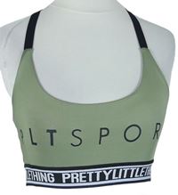 Dámský khaki-černý sportovní top s nápisem PrettyLittle Thing