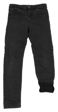 Tmavošedé teplákové skinny rifle C&A