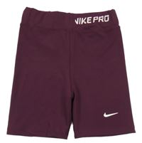 Vínové sportovní legínové kraťasy s logem Nike