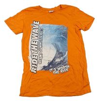 Oranžové tričko se surferem Chapter young