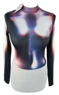 Dámské černo-bílo-červené vzorované crop triko Bershka 