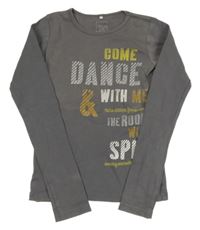 Šedé triko s nápisem Name it