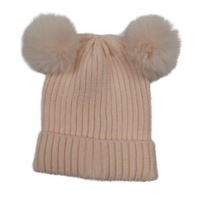 Světlebroskvová žebrovaná pletená čepice s bambulemi