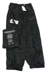 Nové - Černé šusťákové funkční kalhoty Jack & Jones