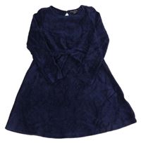 Tmavomodré žebrované sametové šaty 