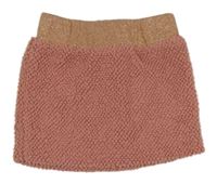 Růžová huňatá sukně se zlatým pasem 