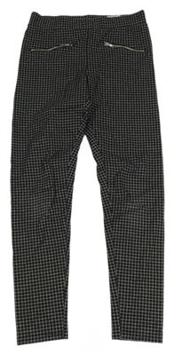 Černo-bílé kostkované tregíny Page Young 