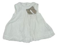 Bílé šaty s mašličkou a puntíky a madeirou DYLAN&ABBY