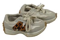 Bílo-šedé tenisky s logem New Balance vel. 24