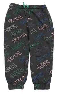 Antracitovo-barevné tepláky s nápisy M&S