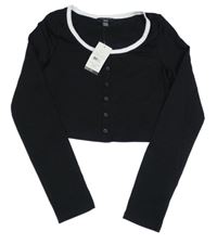 Nové - Černo-bílé crop triko s knoflíčky New Look