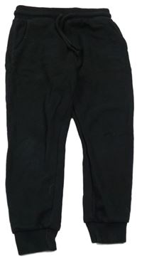 Černé tepláky George