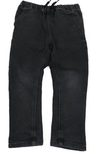 Černé teplákové rifle