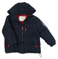 Tmavomodrá prošívaná šusťáková zimní bunda s nášivkou a kapucí INFINITY KIDS