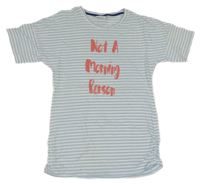 Bílo-světlemodré pruhované tričko s nápisy YIGGA