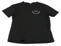 Černé tričko se smajlíkem a nápisy SHEIN