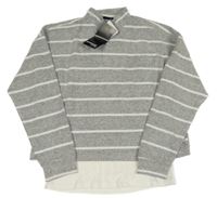 Nové - šedo-bílý pruhovaný svetr s všitým topem Page one young