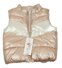 Nové - Světlerůžovo-bílá šusťáková zateplená vesta F&F