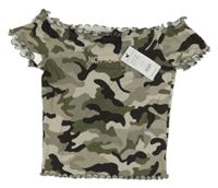 Nové - Khaki-černé army žebrované crop tričko s nápisem New Look