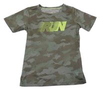 Khaki-hnědé vzorované sportovní tričko s nápisem 