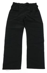 Černé kalhoty s kapsami 
