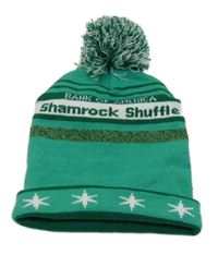 Zeleno-bílá vzorovaná pletená čepice s bambulí 