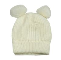 Smetanová pletená čepice s bambulemi