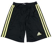 Černo-žluté sportovní kraťasy s pruhy a logem zn. Adidas