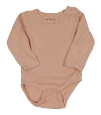 Růžové vzorované body 